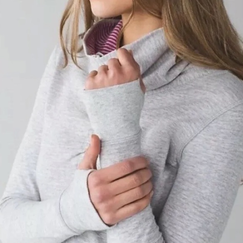 In a Cinch Top Reversible - Picture 4 of 14